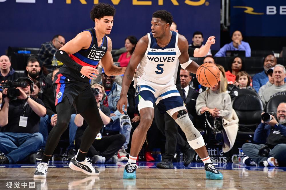 凭借灵活的 凭借灵活的